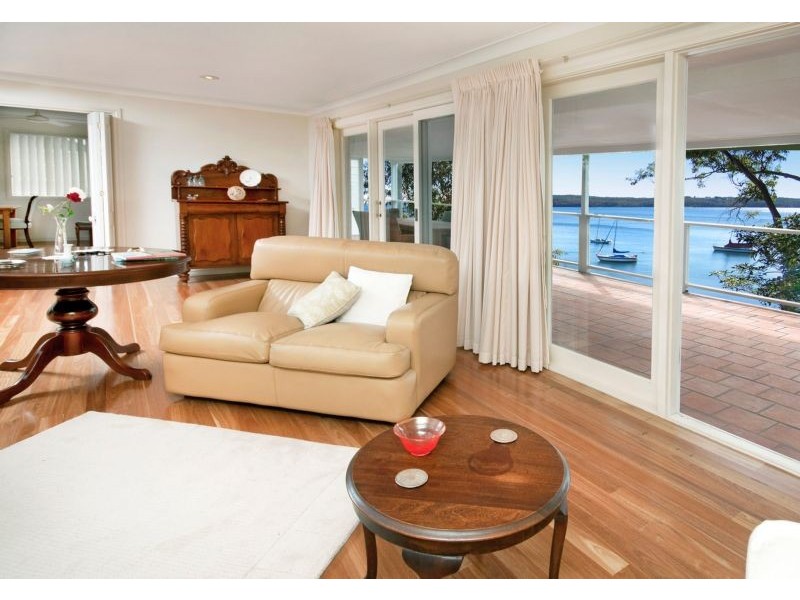 204 Skye Point Road, Coal Point NSW 2283