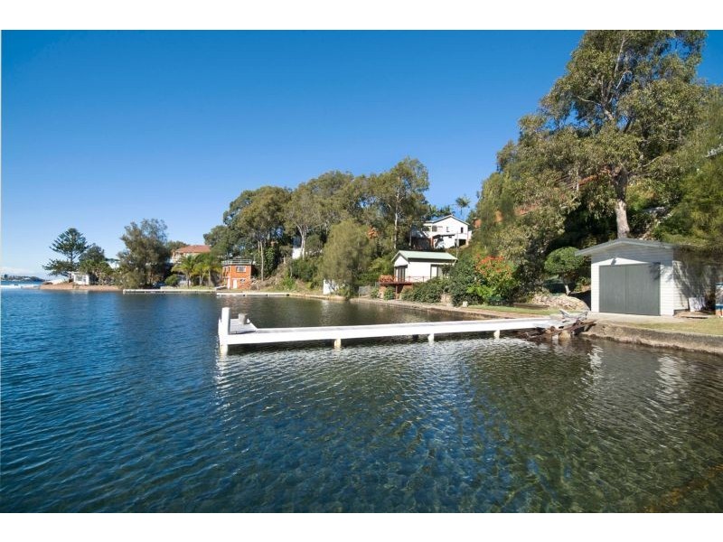204 Skye Point Road, Coal Point NSW 2283