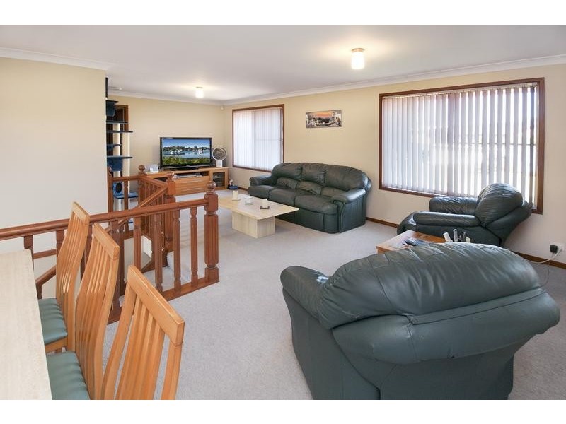 1/10 Balmoral Place, Fishing Point NSW 2283