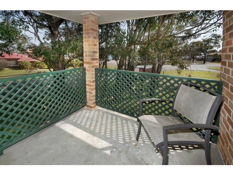 1/10 Balmoral Place, Fishing Point NSW 2283