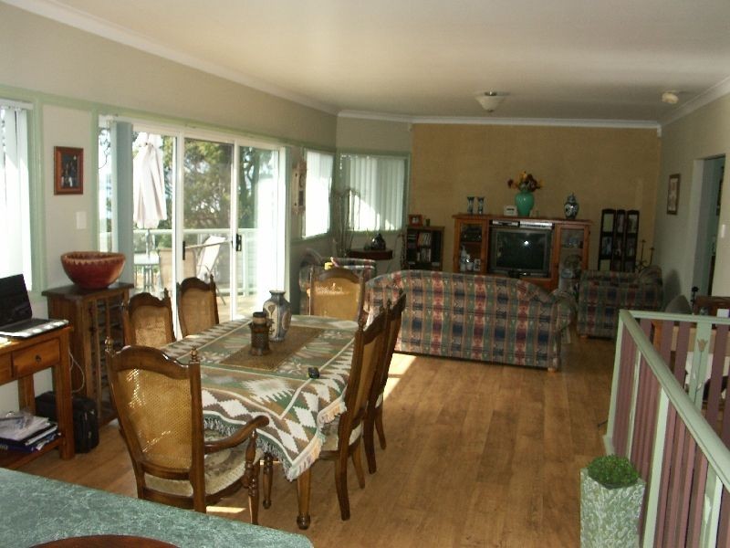 225 Excelsior Parade, Toronto NSW 2283