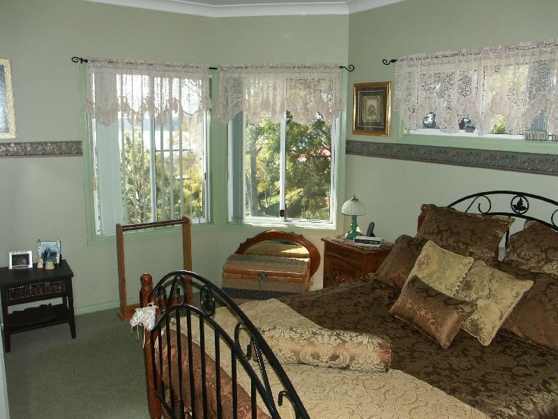 225 Excelsior Parade, Toronto NSW 2283