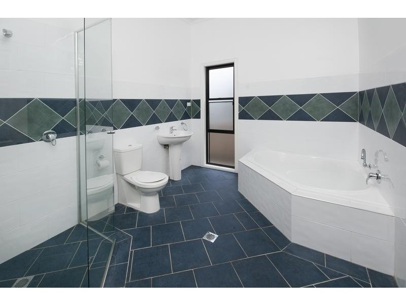1 Fig Tree Lane, Fennell Bay NSW 2283