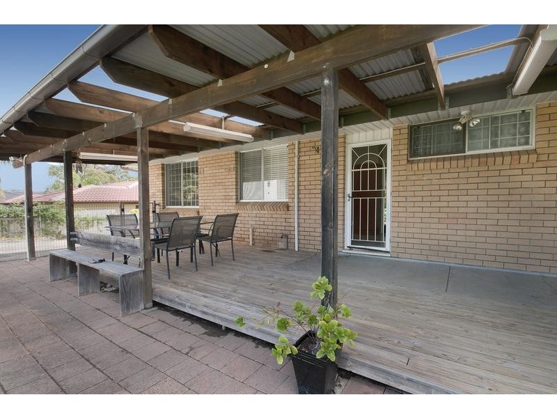 8 Goldsmith Avenue, Fennell Bay NSW 2283