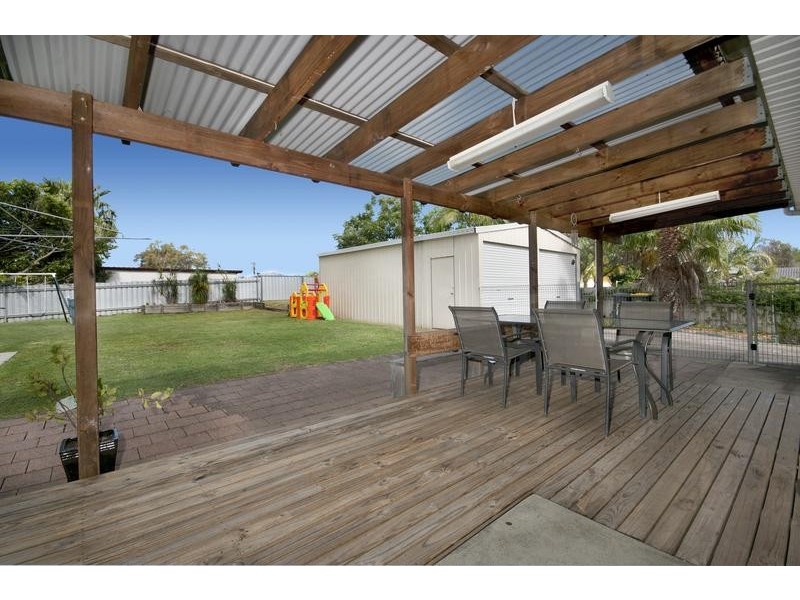 8 Goldsmith Avenue, Fennell Bay NSW 2283