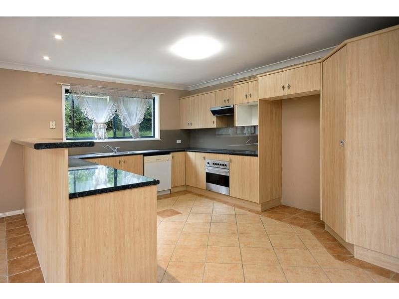 40 Coal Point Road, Coal Point NSW 2283