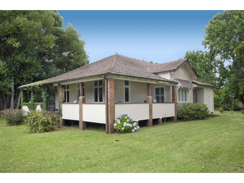 109 Lake Street, Blackalls Park NSW 2283