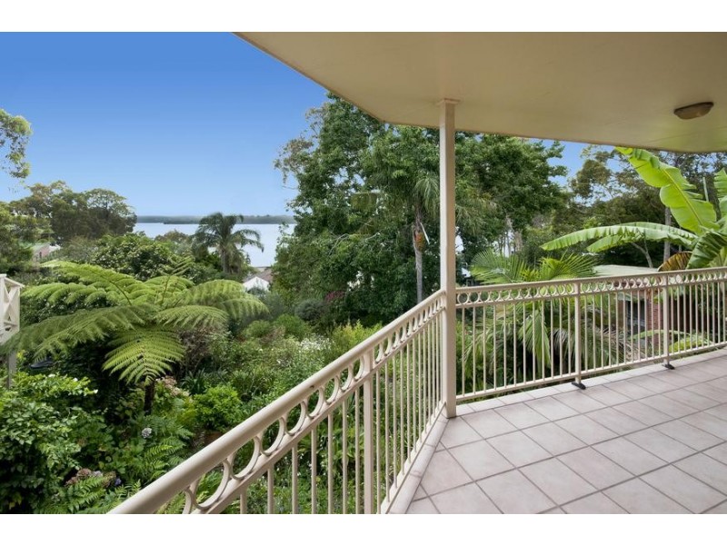 13 Amelia Street, Carey Bay NSW 2283