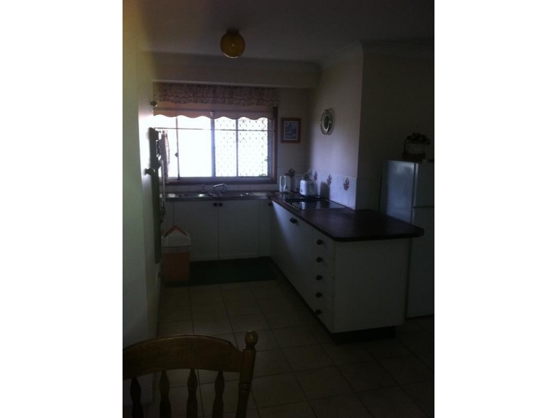 4 Bertram Close, Woodrising NSW 2284