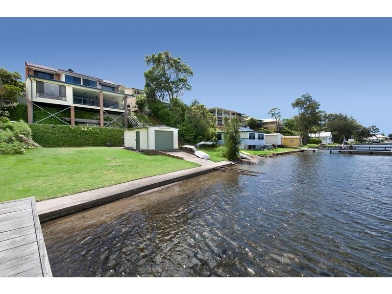 144 Sealand Road, Fishing Point NSW 2283