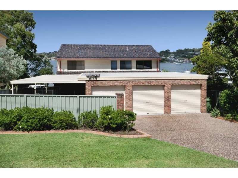 144 Sealand Road, Fishing Point NSW 2283