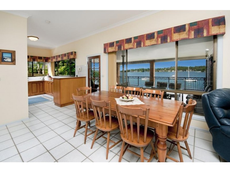 144 Sealand Road, Fishing Point NSW 2283
