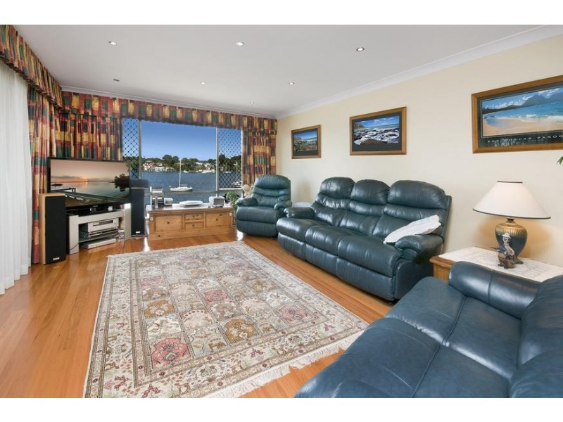 144 Sealand Road, Fishing Point NSW 2283