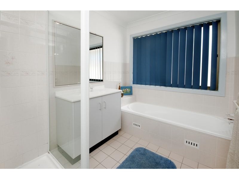 144 Sealand Road, Fishing Point NSW 2283