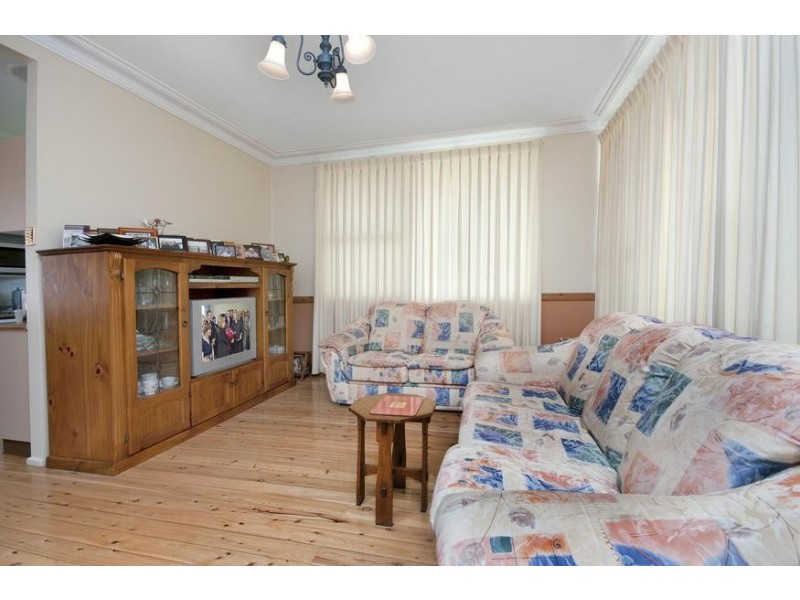 234 Awaba Road, Toronto NSW 2283