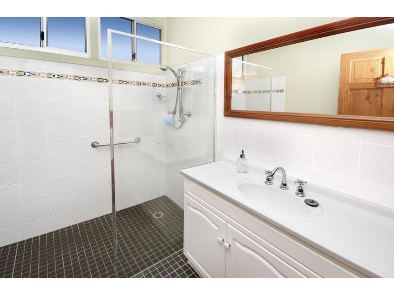 234 Awaba Road, Toronto NSW 2283