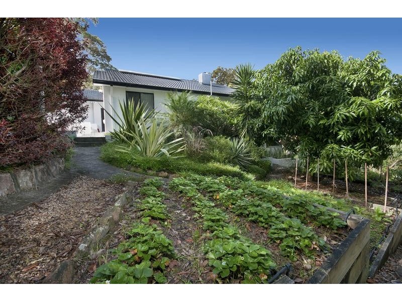 13 Barina Avenue, Kilaben Bay NSW 2283