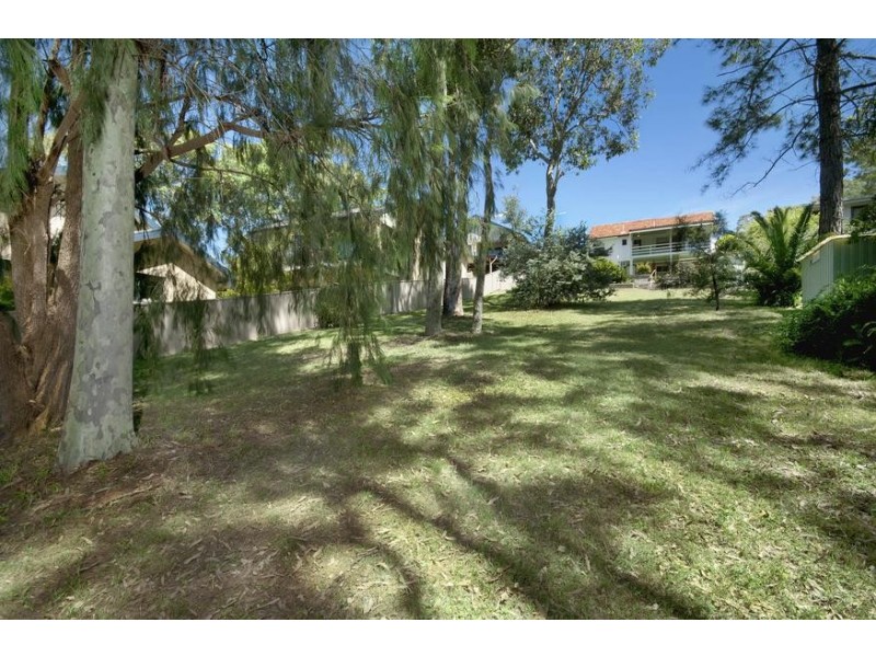 215 Excelsior Parade, Toronto NSW 2283