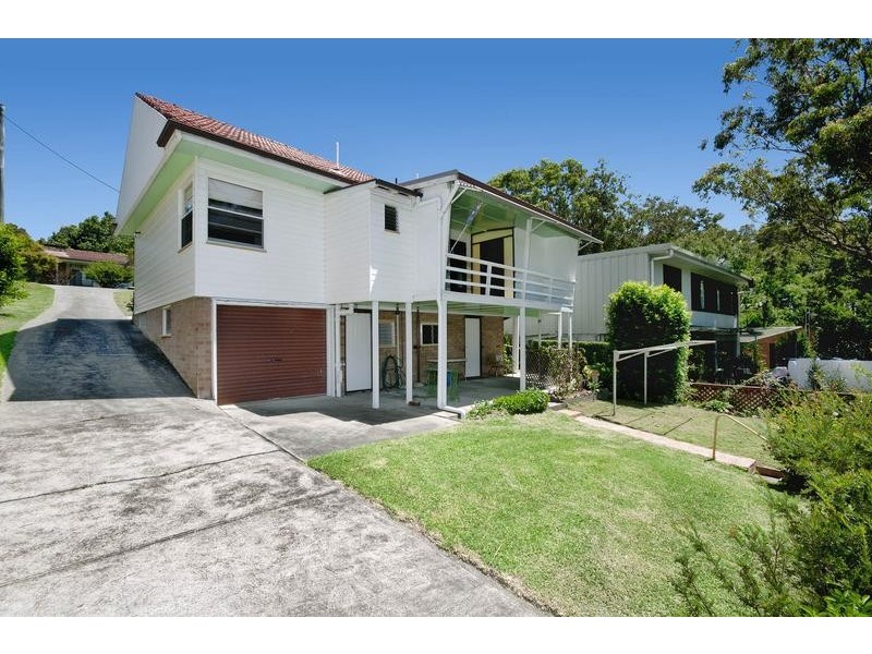 215 Excelsior Parade, Toronto NSW 2283