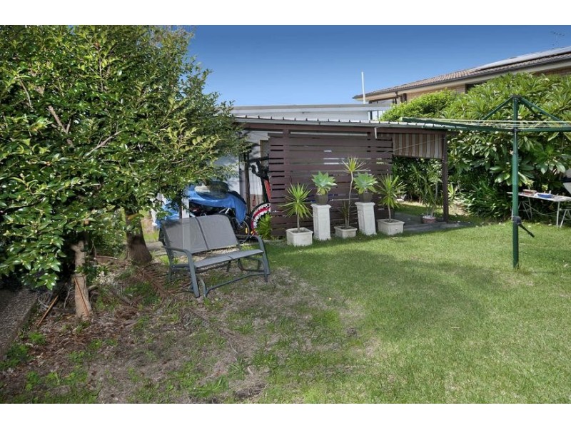 12 Beale Street, Coal Point NSW 2283