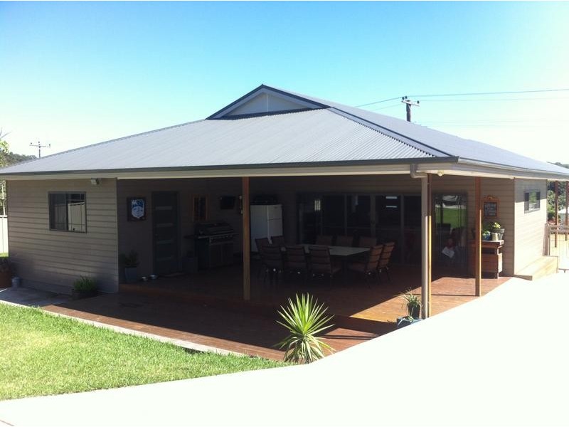 20 Fourth Street, Booragul NSW 2284
