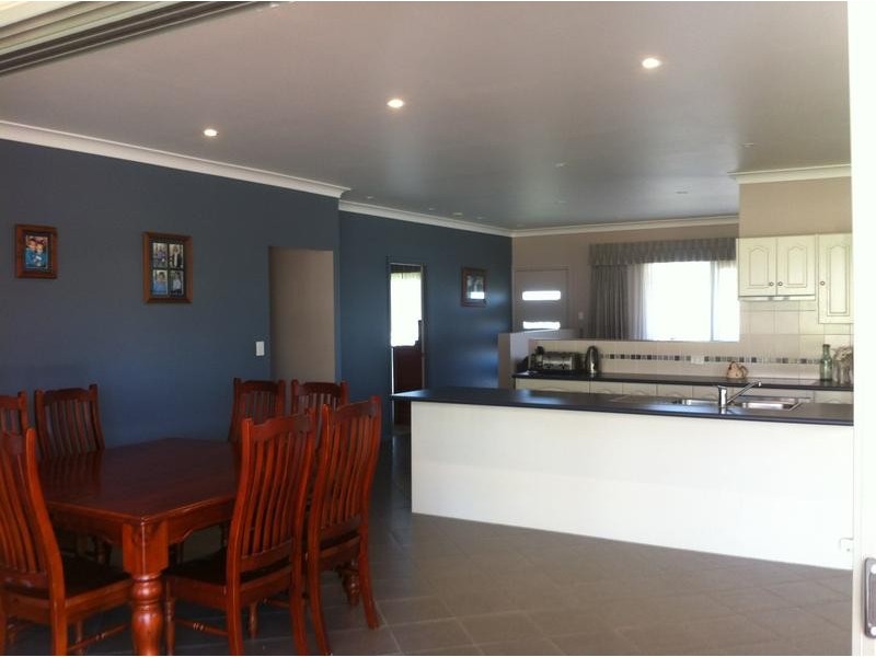 20 Fourth Street, Booragul NSW 2284