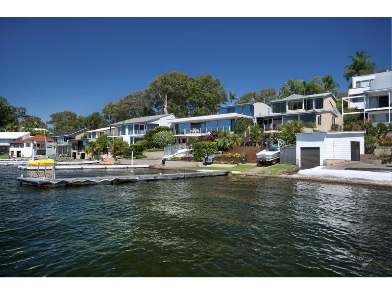 322 Skye Point Road, Coal Point NSW 2283