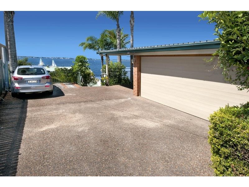 322 Skye Point Road, Coal Point NSW 2283
