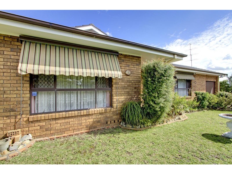 12 Advance Drive, Woodrising NSW 2284