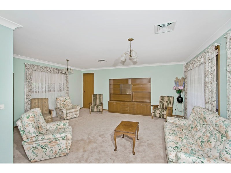 12 Advance Drive, Woodrising NSW 2284
