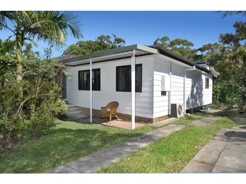 8 Ascot Parade, Blackalls Park NSW 2283