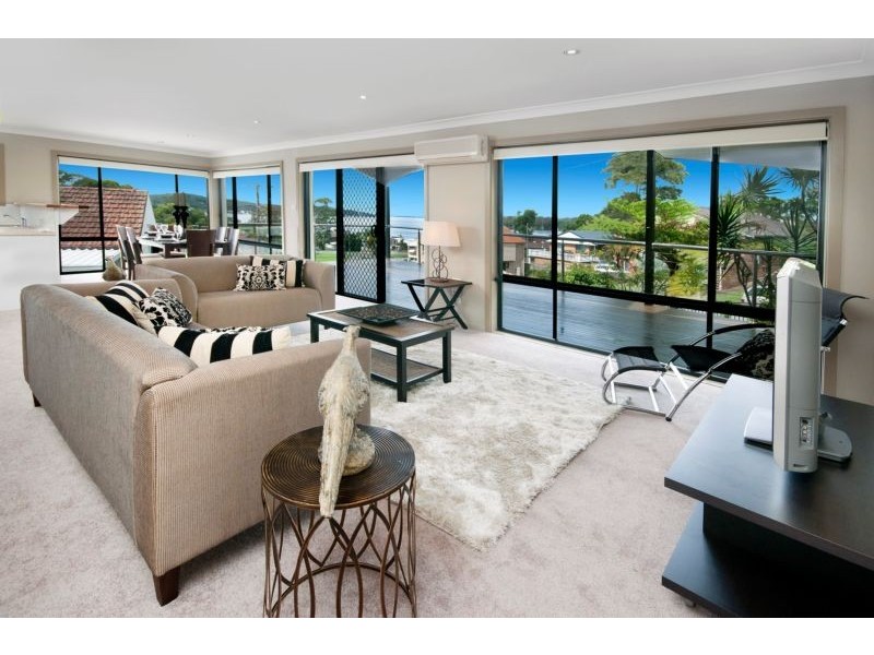 9 Warruga Street, Kilaben Bay NSW 2283