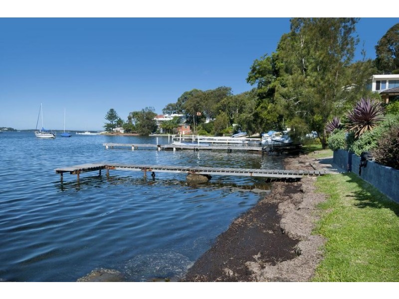 182 Skye Point Road, Coal Point NSW 2283