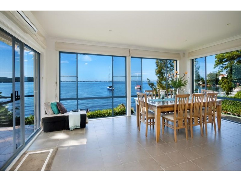 182 Skye Point Road, Coal Point NSW 2283