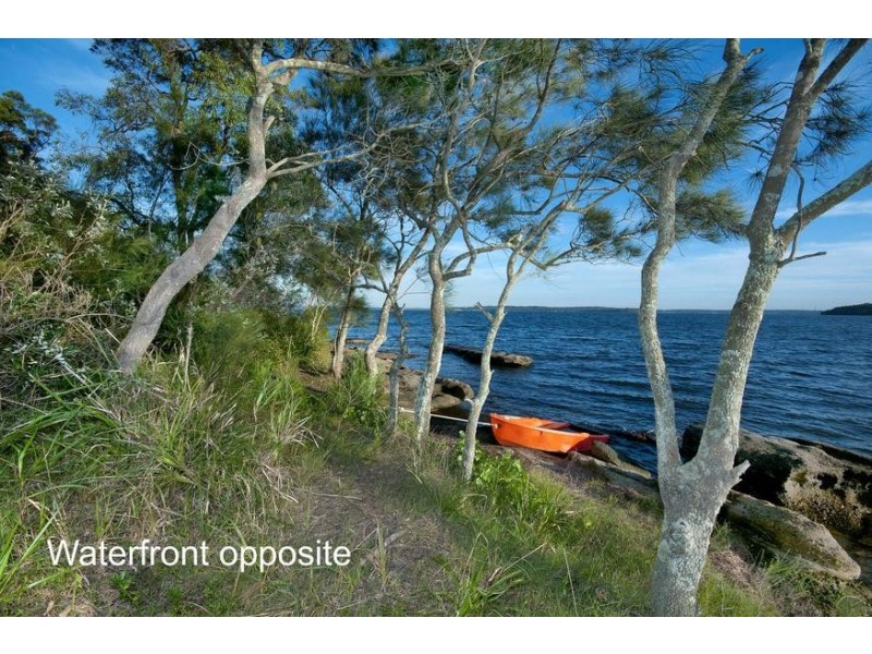 24 Eucalypt Close, Wangi Wangi NSW 2267