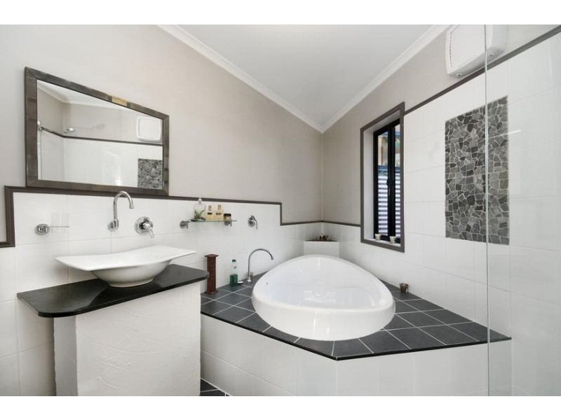 24 Eucalypt Close, Wangi Wangi NSW 2267