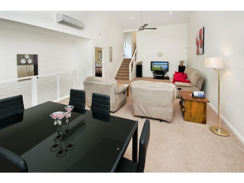 2/15 Sunlight Parade, Fishing Point NSW 2283