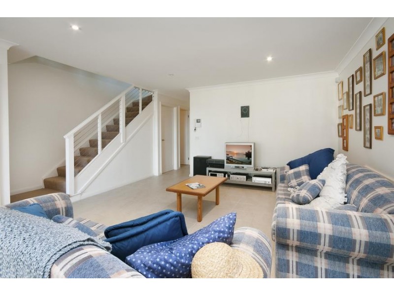 2/15 Sunlight Parade, Fishing Point NSW 2283