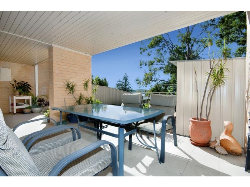 2/15 Sunlight Parade, Fishing Point NSW 2283