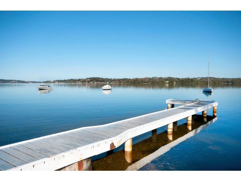 12 Alkira Street, Coal Point NSW 2283