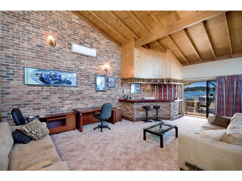 208 Kilaben Road, Kilaben Bay NSW 2283