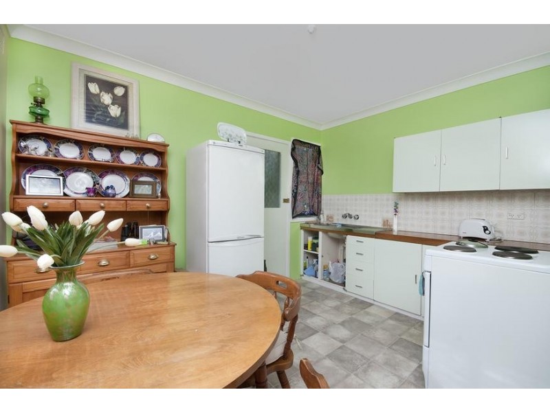 56 Railway Parade North, Blackalls Park NSW 2283