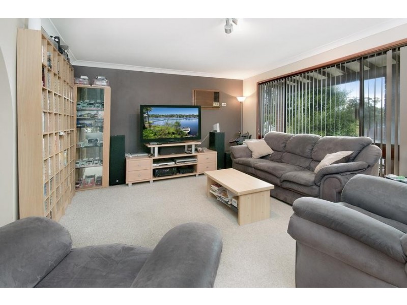 18 Ascot Parade, Blackalls Park NSW 2283