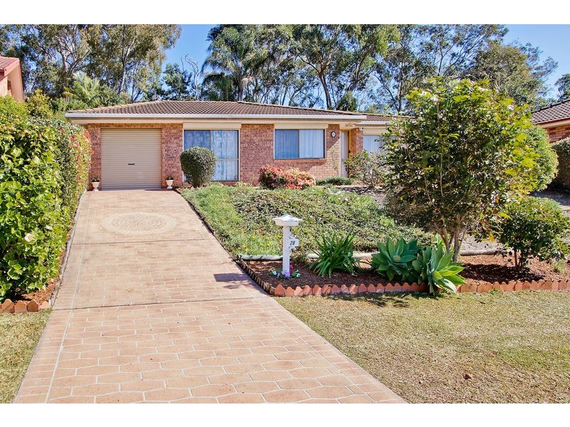 28 Angela Close, Carey Bay NSW 2283