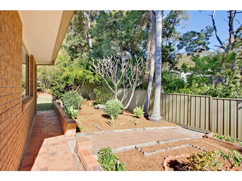 28 Angela Close, Carey Bay NSW 2283