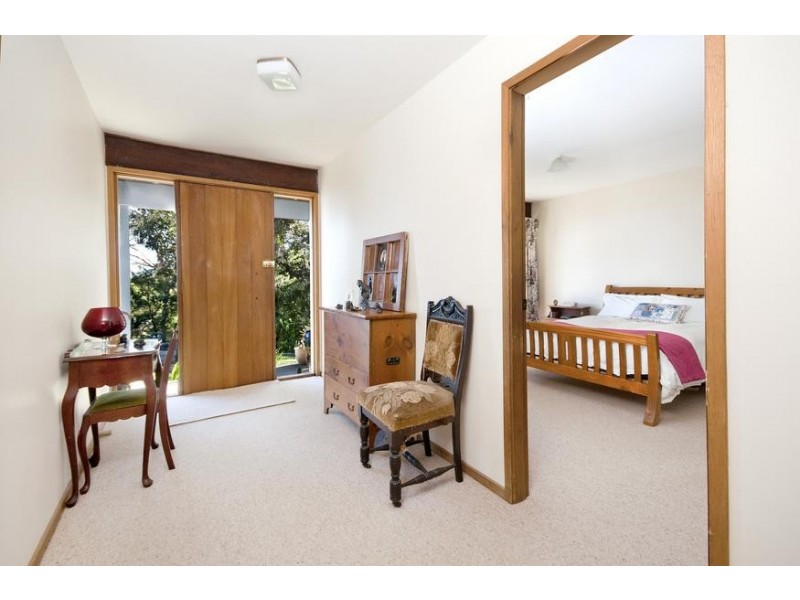 49 Coal Point Road, Coal Point NSW 2283