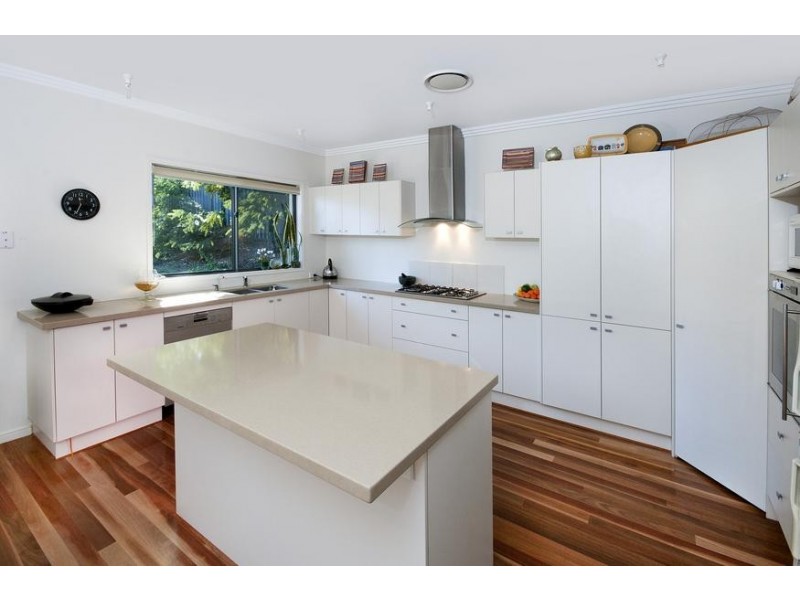 3 Lake Macquarie Close, Fennell Bay NSW 2283