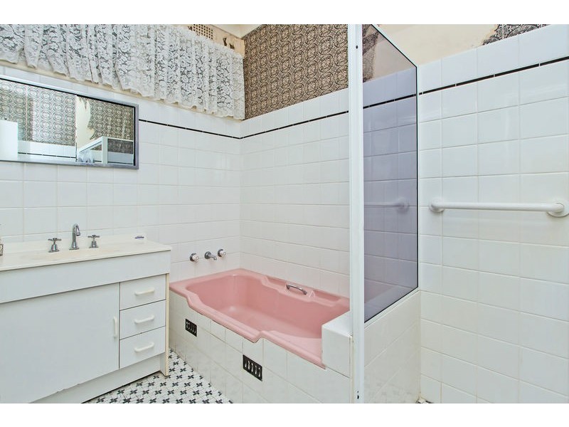11 Park Road, Speers Point NSW 2284