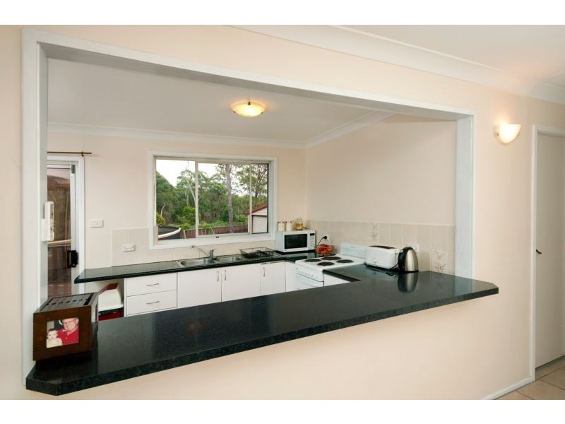 18 Fremantle Drive, Woodrising NSW 2284