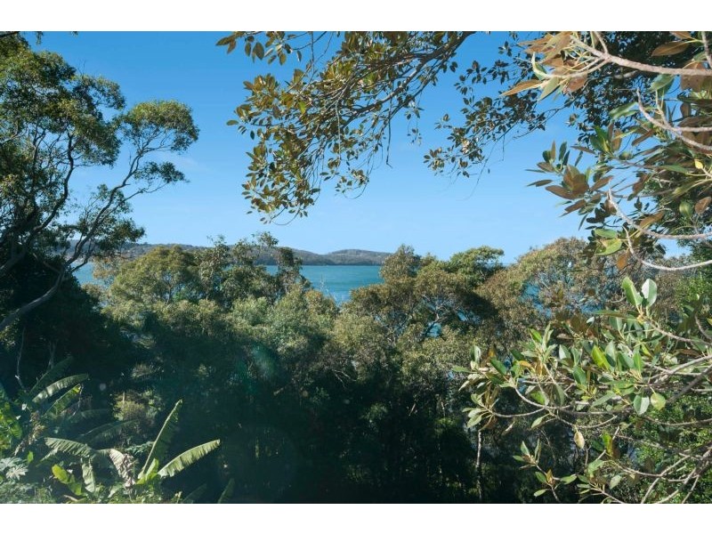 24 Macquarie Street, Bolton Point NSW 2283